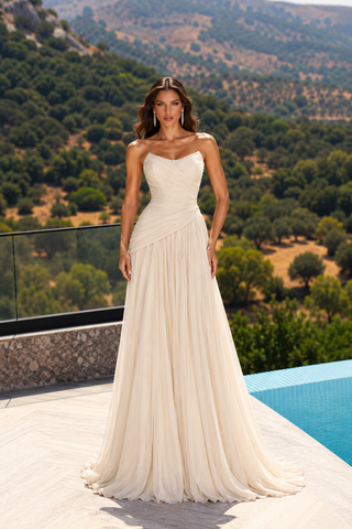 Elvée 202717 gown in Cream