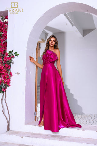 Woman in pink Terani gown, 251E4051_5