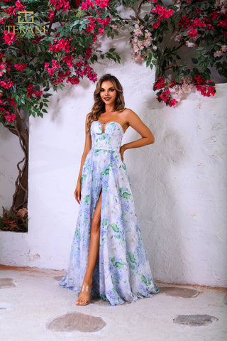 Woman in floral gown, 251P4142_4