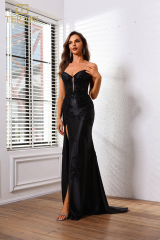 Woman in black formal gown 251P4541_3