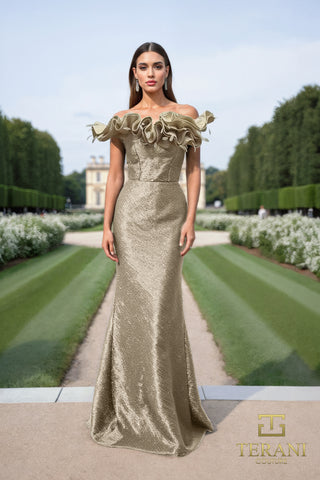 Champagne off-shoulder gown, 252E5156