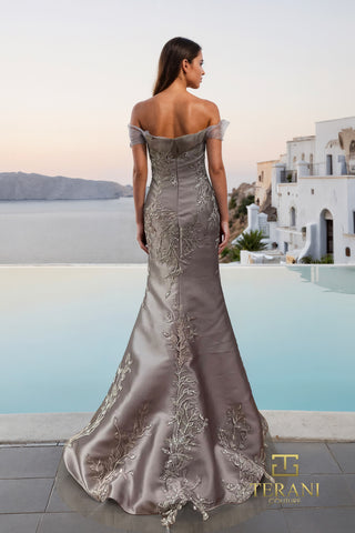 Mink-colored off-shoulder gown, 261E6270_2