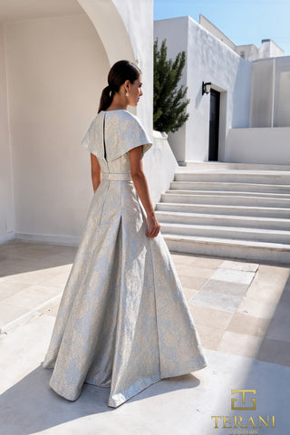 Bluestone dress 261m6443, elegant woman in gown