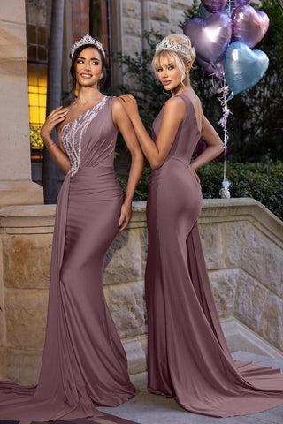 Diana in dark mauve gowns with balloons
