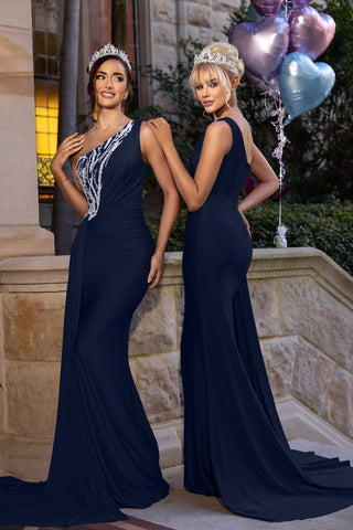 Diana in navy gowns with balloons