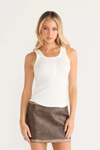 Henley contrast tank top on model