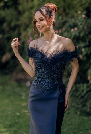 Woman in navy feather dress, 1821e7142_3