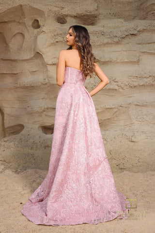 Woman in pink strapless gown, image 252E5134_58
