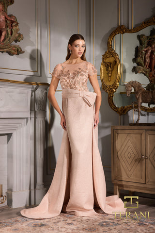 Elegant blush gown, 252E5157_1, with embellished bodice and bow.