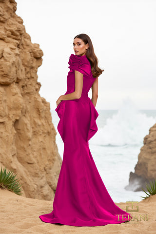 Fuchsia gown, 252E5546, by the ocean.