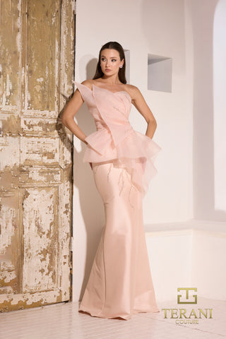 Elegant blush pink evening gown