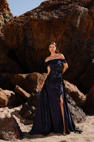 Navy off-shoulder gown with slit, 252M5317