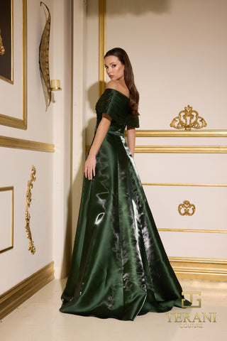 Emerald green off-shoulder gown, 252M5326_1