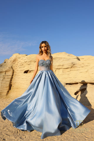 Woman in blue satin gown, 261P6608_14