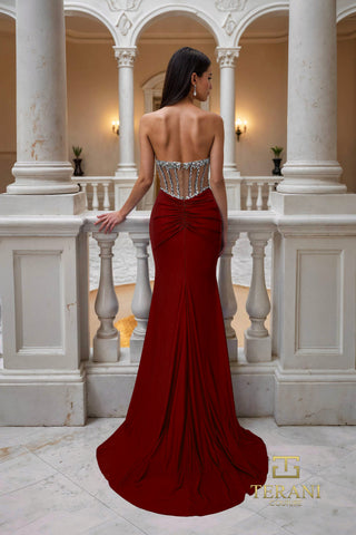 Red wine-colored backless gown