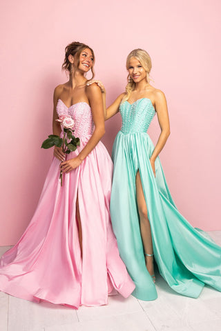 Two women in formal gowns, 4POGt2aA