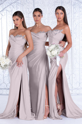 Bridesmaids in Dusty Lavender Dresses