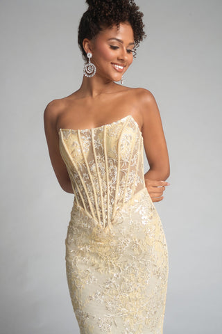 Yellow strapless gown, XO082
