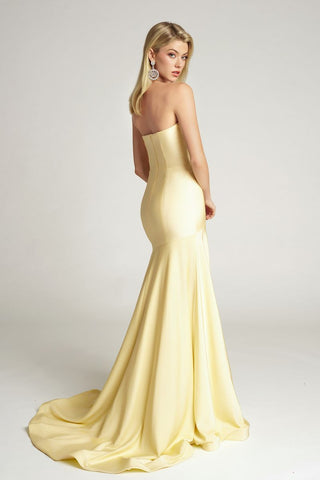 Elegant yellow strapless gown, zq4azw6Y